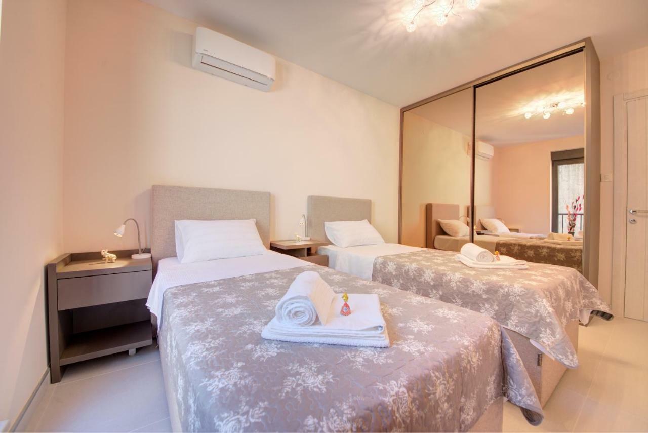 Bajova Kula Luxury Residences Kotor Exterior photo