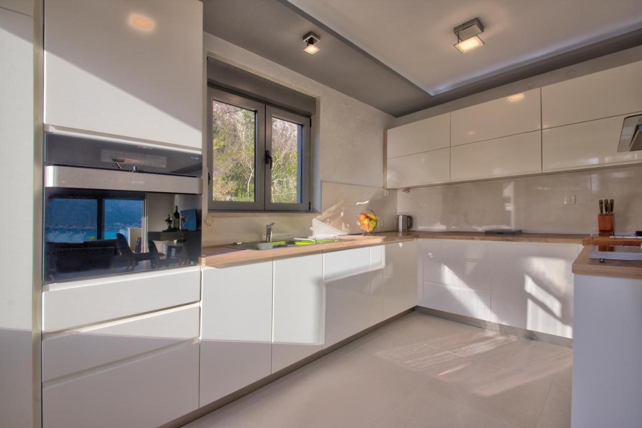 Bajova Kula Luxury Residences Kotor Exterior photo